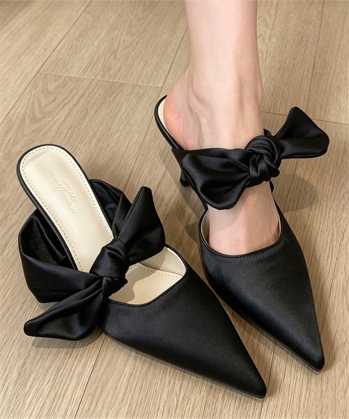 Miniministore（ミニミニストア）の「リボンミュールパンプス ポインテッドトゥ（サンダル・レディース・アイボリー/ブラック・24.0cm/23.5cm/24.5cm/23.0cm/22.5cm）」の2枚目の写真