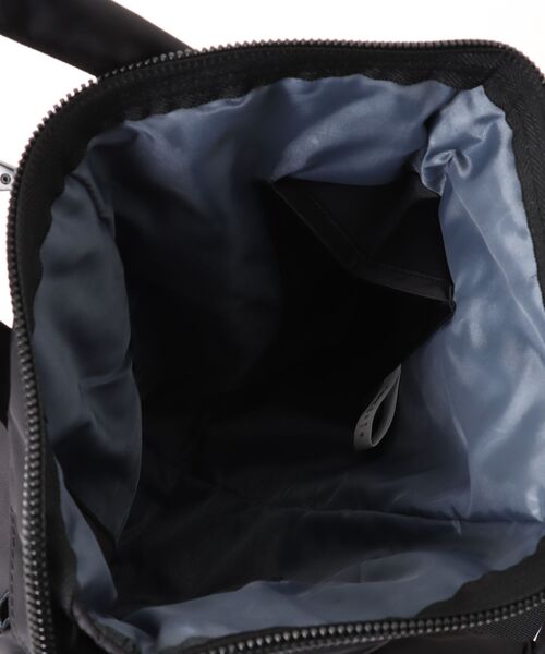 KANGOL（カンゴール）の「【KANGOL】ナイロン 2WAY ショルダーバッグ（ショルダーバッグ・メンズ・ブラック/ネイビー/カーキ・FREE）」の5枚目の写真