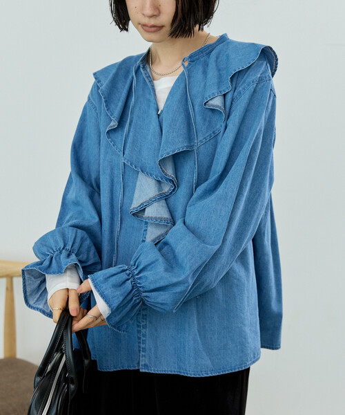 FREAK'S STORE(フリークスストア)の「リヨセル ラッフル フリルブラウス/デニムシャツ(シャツ/ブラウス・レディース・ブラック/ネイビー/ブルー・フリ-)」の3枚目の写真