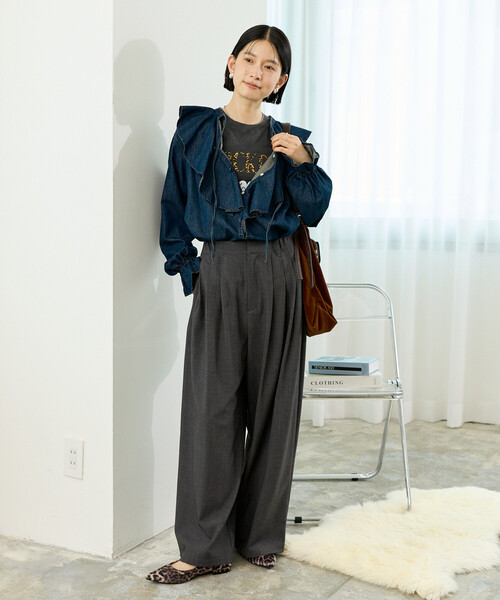 FREAK'S STORE(フリークスストア)の「リヨセル ラッフル フリルブラウス/デニムシャツ(シャツ/ブラウス・レディース・ブラック/ネイビー/ブルー・フリ-)」の6枚目の写真