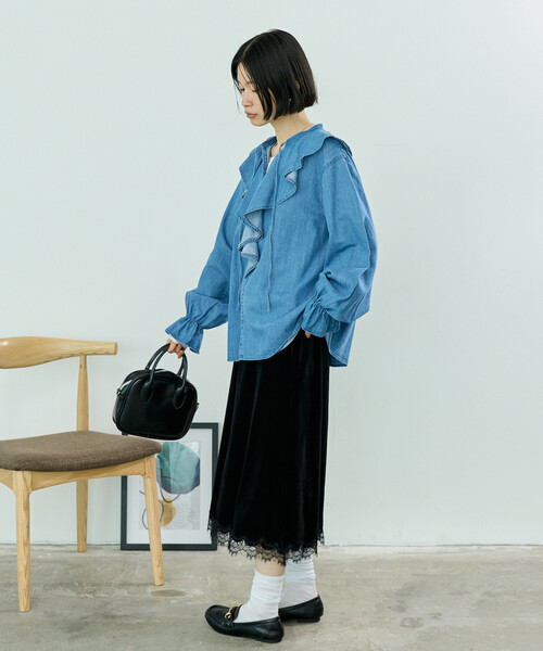 FREAK'S STORE(フリークスストア)の「リヨセル ラッフル フリルブラウス/デニムシャツ(シャツ/ブラウス・レディース・ブラック/ネイビー/ブルー・フリ-)」の20枚目の写真