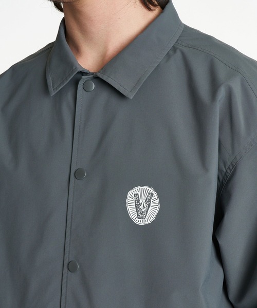 VOLCOM(ボルコム)の「VOLCOM/ボルコム コーチジャケット ロゴ バックプリント BG052752(その他アウター・メンズ・グレー/ブラック・XL/M/L)」の15枚目の写真