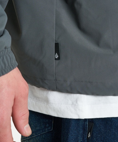 VOLCOM(ボルコム)の「VOLCOM/ボルコム コーチジャケット ロゴ バックプリント BG052752(その他アウター・メンズ・グレー/ブラック・XL/M/L)」の19枚目の写真