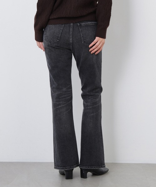 N.(N. Natural Beauty Basic)(エヌエヌナチュラルビューティーベーシック)の「<Healthy DENIM>フレアデニムパンツ(デニムパンツ・レディース・ブラック/ブルー系その他・SMALL/MEDIUM)」の7枚目の写真