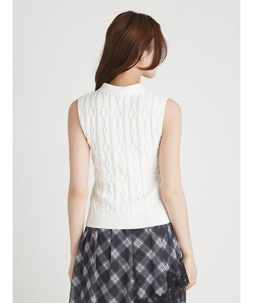 CELFORD（セルフォード）の「ケーブルデザイン柄ポロ襟ニットトップス（ニット/セーター・レディース・ライトベージュ/ネイビー/ブルー/オフホワイト・F）」の17枚目の写真