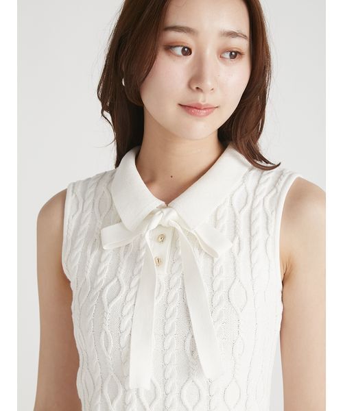 CELFORD（セルフォード）の「ケーブルデザイン柄ポロ襟ニットトップス（ニット/セーター・レディース・ライトベージュ/ネイビー/ブルー/オフホワイト・F）」の18枚目の写真