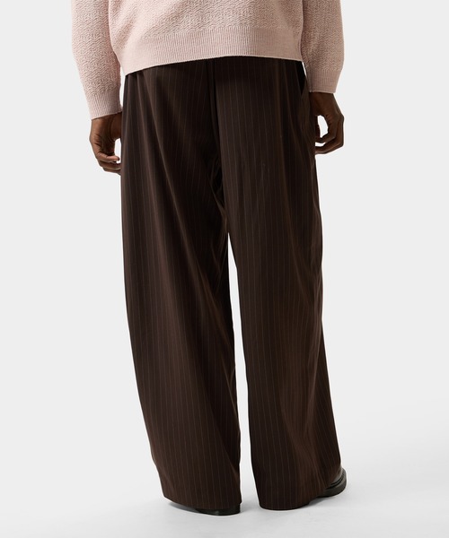 HUF(ハフ)の「STRIPE TWO TUCK TROUSER(その他パンツ・メンズ・ネイビー/ブラウン・28/34/32/30)」の5枚目の写真