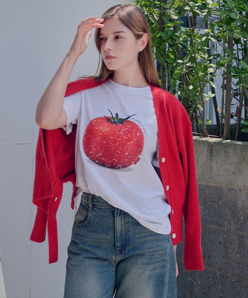SLOWLOLLI(スローローリ)の「Tomato lettering t-shirt_3 Colors(Tシャツ/カットソー・レディース・チャコール/ホワイト/グレー・FREE)」の4枚目の写真