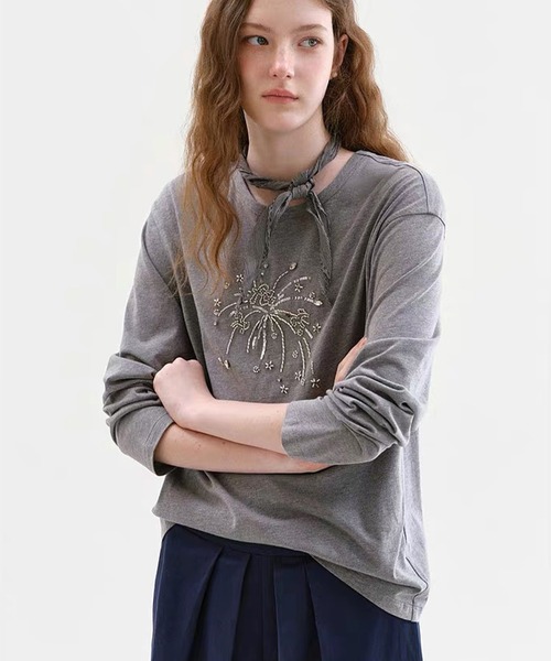 Fano Studios（ファノ ストゥディオズ）の「ビーズ刺繍 ロングスリーブTシャツ FQ26S132【Fano Studios】【2026AW】（Tシャツ/カットソー・レディース・グレー・S/M/L）」の10枚目の写真