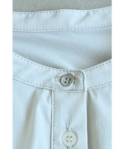 marjour（マージュール）の「【COOL】NO-IRON DOUBLE BLOUSE（シャツ/ブラウス・レディース・グレー系/ブラック・M）」の11枚目の写真