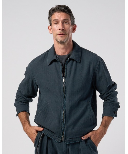 wjk(ダヴルジェイケイ)の「cotton linen herringbone aging short zip blouson(ブルゾン・メンズ・ネイビー/チャコール・X-LARGE/LARGE/MEDIUM/SMALL)」の1枚目の写真