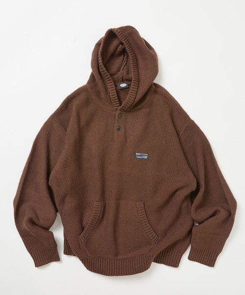 FREAK'S STORE(フリークスストア)の「限定展開 リラックスフィット ワンポイントロゴ プルオーバー ニット パーカー(ニット/セーター・メンズ・チャコールグレー/ブラウン/ネイビー/ブラック・SMALL/MEDIUM/LARGE)」の4枚目の写真