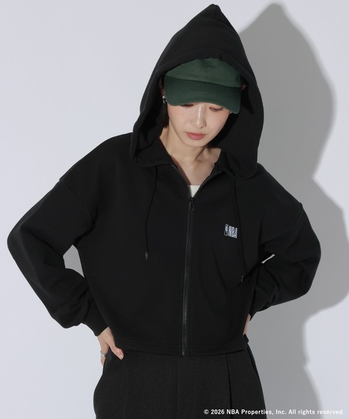 LAKOLE（ラコレ）の「[NBA]ZIPパーカー(WOMEN) / 1064203（パーカー・レディース・グレー/ホワイト/ブラック・MEDIUM/LARGE）」の6枚目の写真