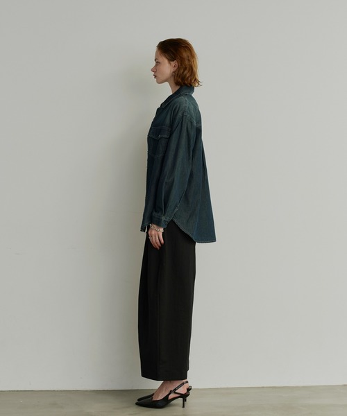 uchi.(ウチ)の「ヴィンテージライクオーバーデニムシャツ(シャツ/ブラウス・レディース・ダークインディゴブルー/ライトインディゴブルー・FREE)」の10枚目の写真
