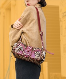 ROOPTOKYO | Studded Leopard-Print Handbag / スタッズデザイン レオパード柄ハンドバッグ Y2K スクエアバッグ レディーズ 2026年秋冬(ハンドバッグ)