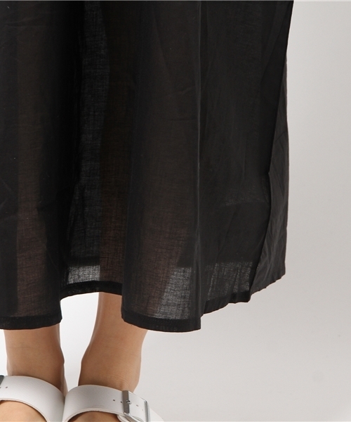 MOUSSY（マウジー）の「COTTON SUPER LONG CAMI DRESS（ワンピース・レディース・ホワイト/ブラック/グレー・FREE）」の7枚目の写真