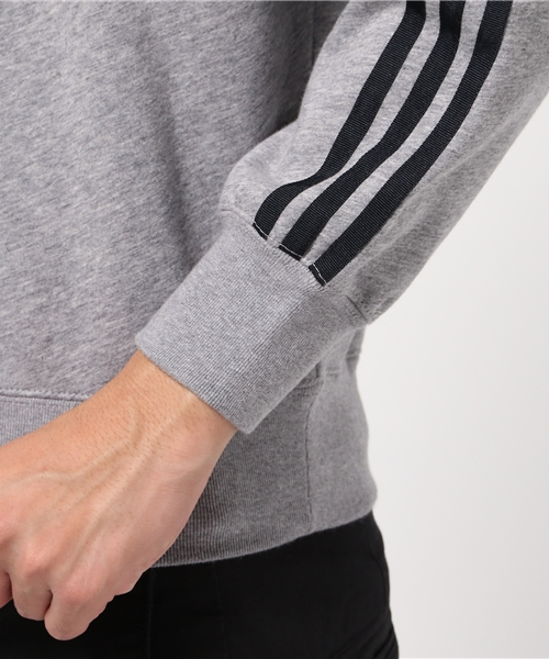 adidas（アディダス）の「【adicolor】オリジナルス スウェットシャツ[ADICOLOR CREW SWEATSHIRT]（スウェット・メンズ・ブラック/ライトグレー・LARGE/XX-LARGE/SMALL/MEDIUM/X-LARGE/XXX-LARGE/X-SMALL）」の9枚目の写真