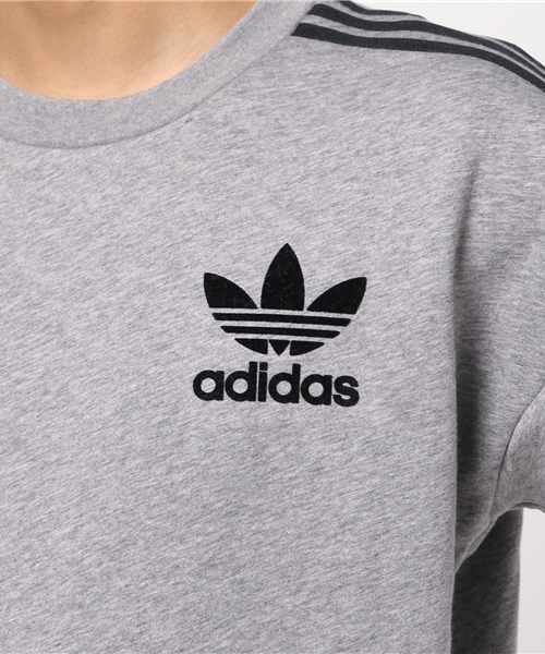 adidas（アディダス）の「【adicolor】オリジナルス スウェットシャツ[ADICOLOR CREW SWEATSHIRT]（スウェット・メンズ・ブラック/ライトグレー・LARGE/XX-LARGE/SMALL/MEDIUM/X-LARGE/XXX-LARGE/X-SMALL）」の3枚目の写真