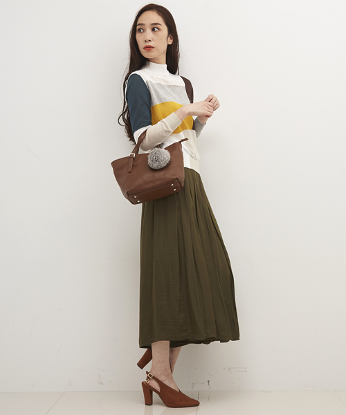 BEAU'RE SECOND（ビュレセカンド）の「【Beau're Second】ファーチャームツキミニトート/BS-1807（トートバッグ・レディース・ブラック/ブラウン/ネイビー/ブルー・FREE）」の20枚目の写真