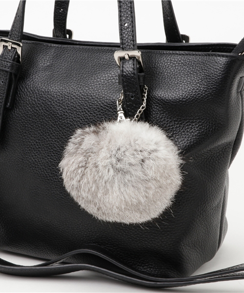 BEAU'RE SECOND（ビュレセカンド）の「【Beau're Second】ファーチャームツキミニトート/BS-1807（トートバッグ・レディース・ブラック/ブラウン/ネイビー/ブルー・FREE）」の7枚目の写真