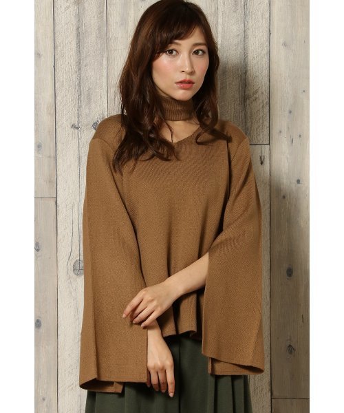 VENCEEXCHANGE（ヴァンスエクスチェンジ）の「チョーカー付き袖スリットプルオーバー     （Tシャツ/カットソー・レディース・ライトブラウン/ピンク/ブラック/オリーブ・MEDIUM）」の3枚目の写真