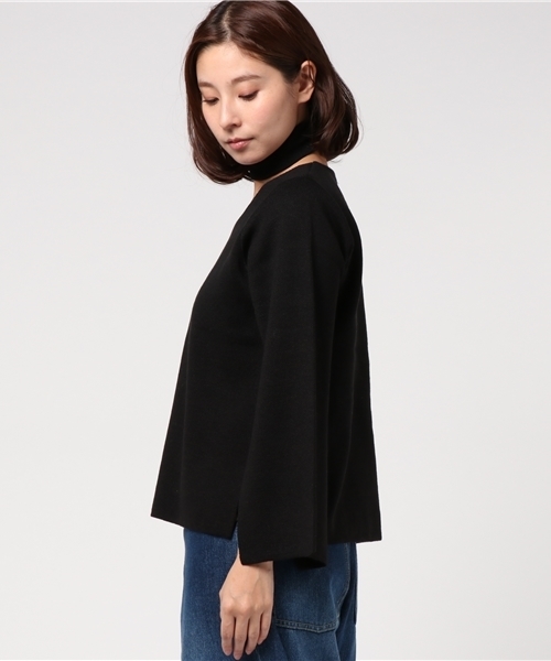 VENCEEXCHANGE（ヴァンスエクスチェンジ）の「チョーカー付き袖スリットプルオーバー     （Tシャツ/カットソー・レディース・ライトブラウン/ピンク/ブラック/オリーブ・MEDIUM）」の6枚目の写真