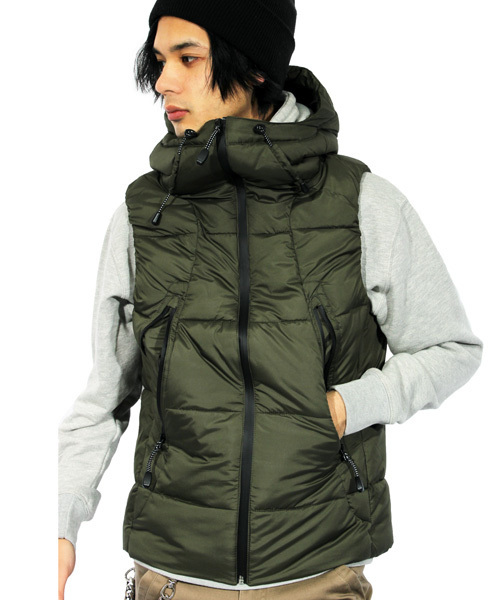 ８(eight)（エイト）の「フード付き 中綿 ダウンベスト（ダウンベスト・メンズ・ブラック/カーキ/ネイビー・X-LARGE/MEDIUM/LARGE）」の3枚目の写真