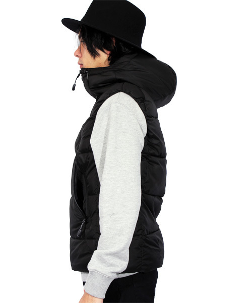 ８(eight)（エイト）の「フード付き 中綿 ダウンベスト（ダウンベスト・メンズ・ブラック/カーキ/ネイビー・X-LARGE/MEDIUM/LARGE）」の4枚目の写真