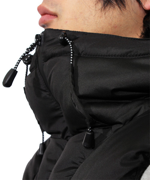 ８(eight)（エイト）の「フード付き 中綿 ダウンベスト（ダウンベスト・メンズ・ブラック/カーキ/ネイビー・X-LARGE/MEDIUM/LARGE）」の9枚目の写真