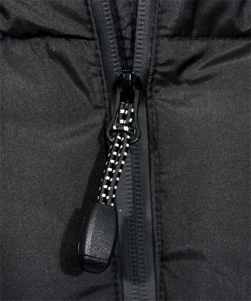 ８(eight)（エイト）の「フード付き 中綿 ダウンベスト（ダウンベスト・メンズ・ブラック/カーキ/ネイビー・X-LARGE/MEDIUM/LARGE）」の17枚目の写真