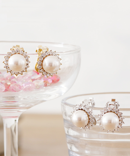 PourVous(プールヴー)の「サンフラワーイヤリング&ピアス 同窓会 結婚式 オケージョン 二次会(ピアス(両耳用)・レディース・ゴールド/シルバー/ゴールド系その他/シルバー系その他・FREE)」の5枚目の写真