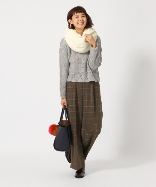 GLOBAL WORK（グローバルワーク）の「アソートフェイクファースヌード/769210（ストール/ショール・レディース・ホワイト/ブラック/ブルー/ダークグレー・FREE）」の10枚目の写真