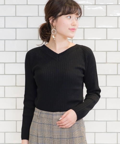 le.coeur blanc（ルクールブラン）の「ワイドリブ2WAYニットプルーバー（ニット/セーター・レディース・ブラック/アイボリー/ブラウン/グレー/ピンク系その他/ブラック系その他/チャコールグレー/レッド/ホワイト系その他・38）」の21枚目の写真