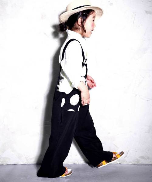 antiqua（アンティカ）の「ドット柄サロペットパンツ（サロペット/オーバーオール・キッズ・ブラック・2/4/3）」の2枚目の写真