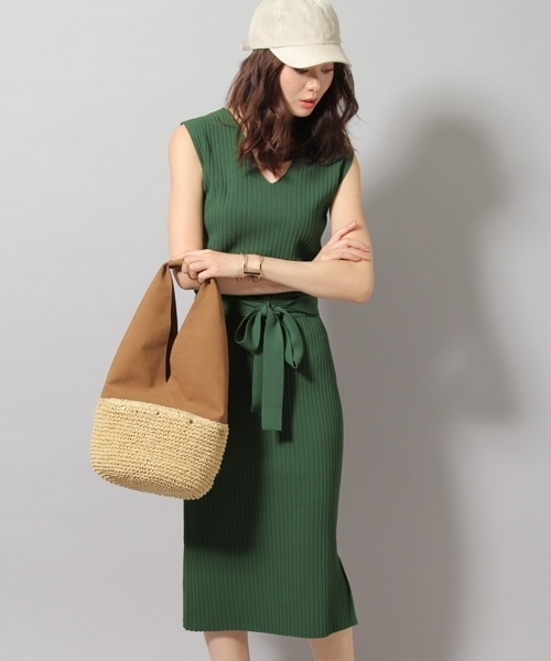 Andemiu（アンデミュウ）の「【オレンジWEB限定カラー】サマーリブニットワンピース796423（ワンピース・レディース・オレンジ/グリーン/グレー/ネイビー/ブラウン/ブラック・FREE）」の4枚目の写真