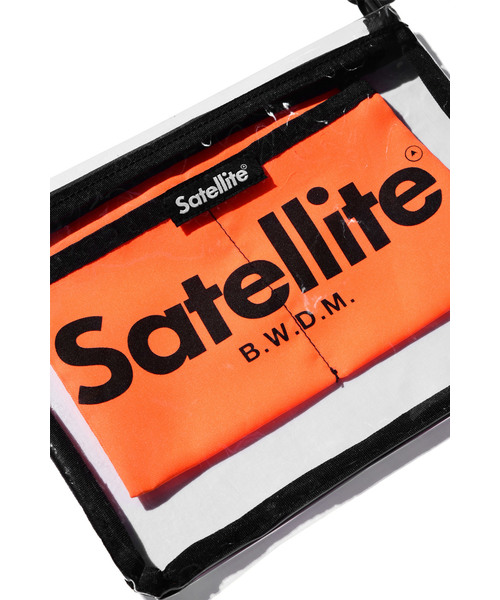 Satellite(サテライト)の「【 Satellite / サテライト 】 BASIC SACOCHE / ベーシックサコッシュ / サコッシュ / ミニショルダー(ショルダーバッグ・レディース・ブラック/ブラック系その他/レッド/パープル/ライム/オレンジ・FREE)」の10枚目の写真