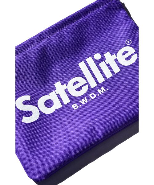 Satellite(サテライト)の「【 Satellite / サテライト 】 BASIC SACOCHE / ベーシックサコッシュ / サコッシュ / ミニショルダー(ショルダーバッグ・レディース・ブラック/ブラック系その他/レッド/パープル/ライム/オレンジ・FREE)」の11枚目の写真