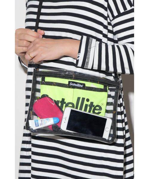 Satellite(サテライト)の「【 Satellite / サテライト 】 BASIC SACOCHE / ベーシックサコッシュ / サコッシュ / ミニショルダー(ショルダーバッグ・レディース・ブラック/ブラック系その他/レッド/パープル/ライム/オレンジ・FREE)」の19枚目の写真