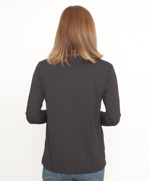 X-girl（エックスガール）の「PIN-UP GIRL L/S TEE（Tシャツ/カットソー・レディース・ホワイト/ブラック/イエロー/ネイビー・1/2）」の6枚目の写真