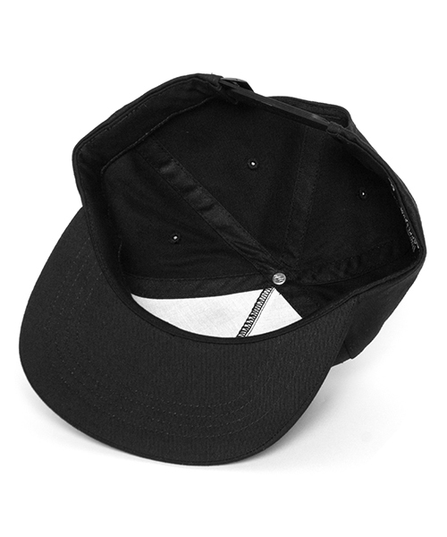 APPLEBUM（アップルバム）の「A Logo Flat 5 Panel Cap（キャップ・メンズ・ブラック/ベージュ・FREE）」の3枚目の写真