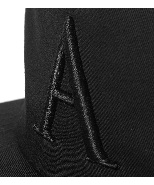 APPLEBUM（アップルバム）の「A Logo Flat 5 Panel Cap（キャップ・メンズ・ブラック/ベージュ・FREE）」の8枚目の写真