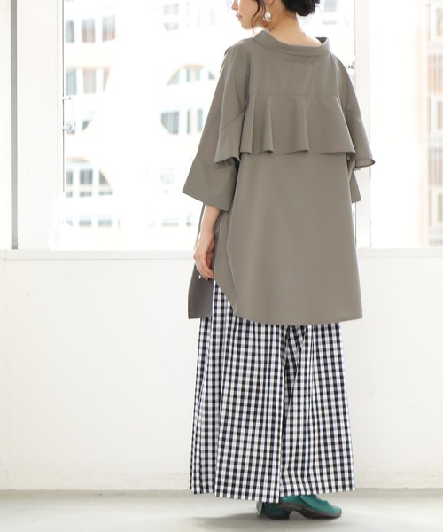 n'OrLABEL(ノアールレーベル)の「バックフリルデザインシャツ(シャツ/ブラウス・レディース・ブラック/オフホワイト/カーキ/サンドグレー/モカ/ダークカーキ・FREE)」の12枚目の写真