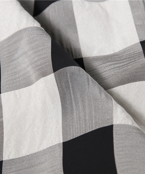 CIAOPANIC（チャオパニック）の「【Ciaopanic】　チェックシフォンフレアギャザーSK（スカート・レディース・ブラック/オフホワイト・FREE）」の3枚目の写真