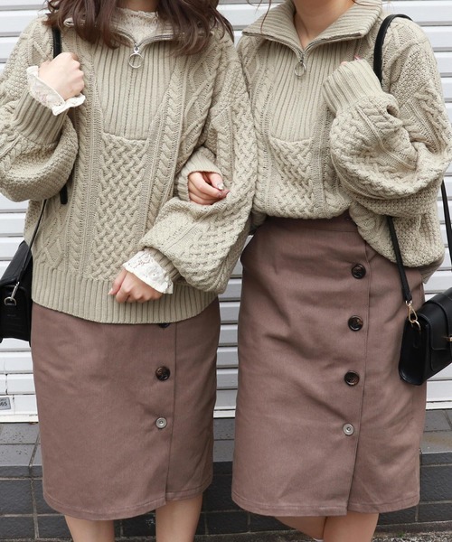 PairPair(ペアペア)の「ケーブル編みハーフジッププルオーバー(ニット/セーター・レディース・モカ/アイボリー/オリーブ・FREE)」の1枚目の写真