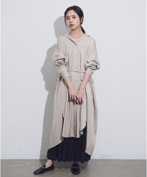 Aunt Marie's(アントマリーズ)の「AUNT MARIE'S バックプリーツロングシャツワンピース(ワンピース・レディース・ベージュ/ライトブルー/ナチュラル・FREE)」の15枚目の写真