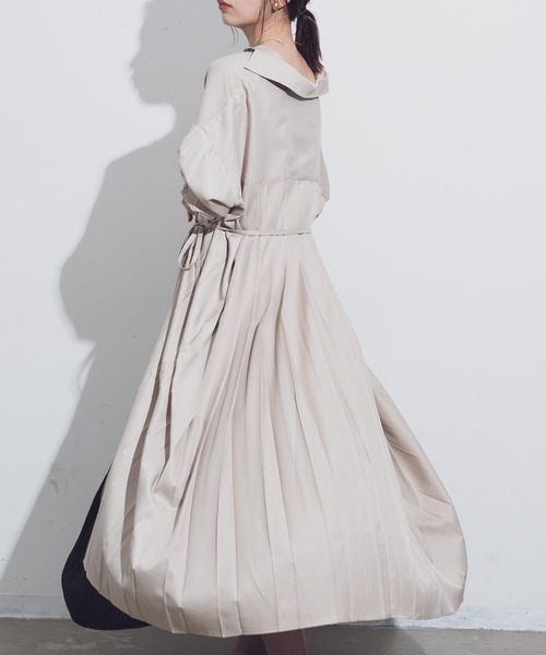 Aunt Marie's(アントマリーズ)の「AUNT MARIE'S バックプリーツロングシャツワンピース(ワンピース・レディース・ベージュ/ライトブルー/ナチュラル・FREE)」の17枚目の写真