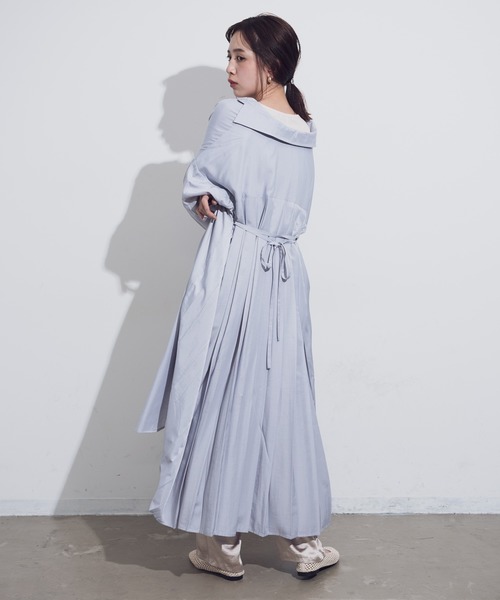 Aunt Marie's(アントマリーズ)の「AUNT MARIE'S バックプリーツロングシャツワンピース(ワンピース・レディース・ベージュ/ライトブルー/ナチュラル・FREE)」の5枚目の写真