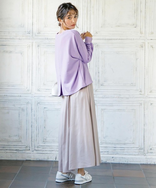 KOBE LETTUCE（コウベレタス）の「バックスリットスウェットトップス（スウェット・レディース・チャコール/ライトベージュ/パープル/ブルー・FREE）」の10枚目の写真