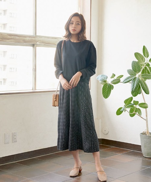 KOBE LETTUCE(コウベレタス)の「スウェット×プリーツドッキングワンピース(ワンピース・レディース・マスタード/ブラック系その他/ブラウン系その他・FREE)」の4枚目の写真