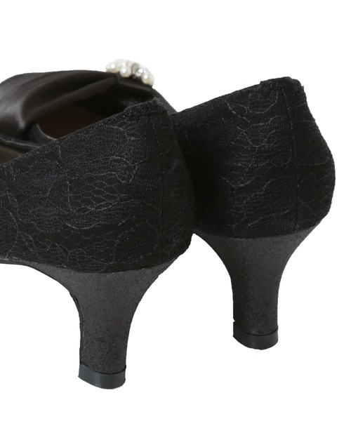 MARLENE JOBERT（マルレーヌ　ジョベル）の「フロントリボンパンプス（パンプス・レディース・ブラック/ピンク/シルバー・23.5cm/24.5cm/23.0cm/24.0cm）」の4枚目の写真